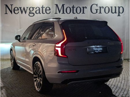 2025 Volvo XC90 T8 ULTRA AWD €86,888 thumbnail