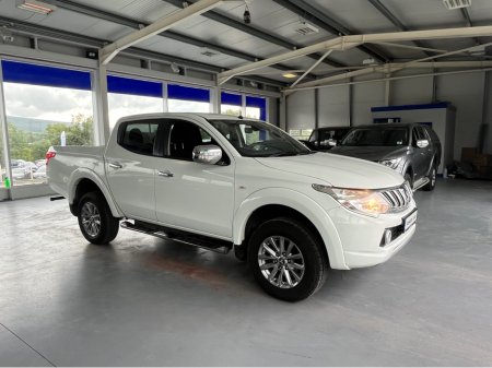 2016 Mitsubishi L200 TITANIUM DCB DI-D 4X4 €16,500