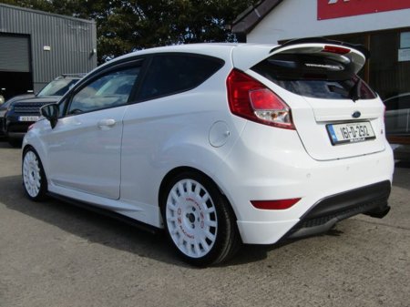 2016 Ford Fiesta Zetec-s 1.0 125PS S/s5spd 3DR €10,950 thumbnail