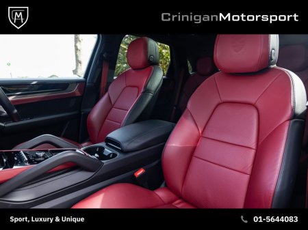 2023 Porsche Cayenne 3.0 E-Hybrid SportDesign Facelift Model €89,900