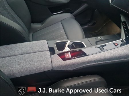 2026 Peugeot 3008  thumbnail