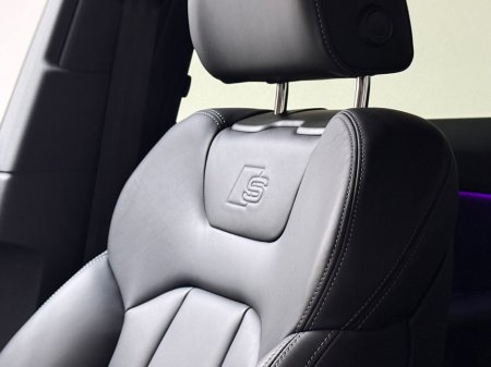 2024 Audi Q8 55 TFSI E S LINE 375HP QUATTRO €87,990 thumbnail