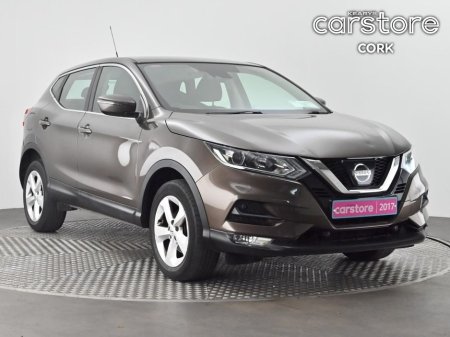 2017 Nissan Qashqai 1.2 PET XE €15,888
