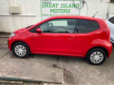2017 Volkswagen up!  €11,250