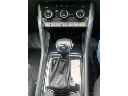 2018 Skoda Karoq STYLE 1.6 TDI 116HP DSG 4DR AUTO €20,995 thumbnail