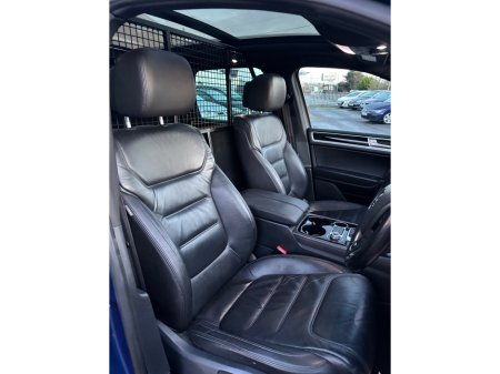 2017 Volkswagen Touareg V6 R-LINE + TDI B PLUS BLUEMOTION TECHNOLOGY €22,950 thumbnail