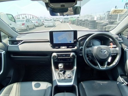 2023 Toyota Rav4 2.5 PHEV AWD-i Sol €41,999 thumbnail