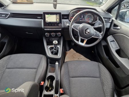 2020 Renault Clio Iconic €14,950