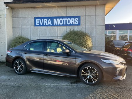 2019 Toyota Camry WS HYBRID AUTOMATIC 2.5 PETROL //KEYLESS ENTRY//ADAPTIVE CRUISE CONTROL//LEATHER SEATS// €24,950