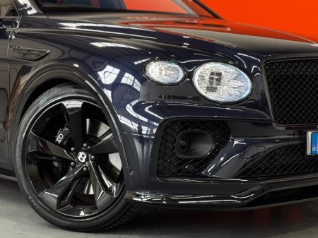 2022 Bentley Bentayga V6 €139,950