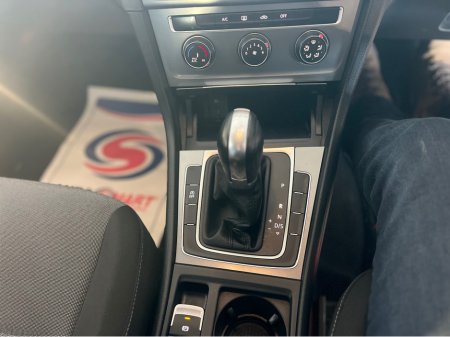 2016 Volkswagen Golf DBA-AUCJZ 1.2 Tsi Dsg Automatic €13,950 thumbnail