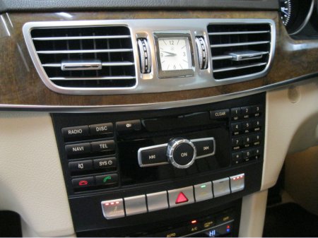 2015 Mercedes-Benz E Class 200 BLUETEC EXCLUSIVE 4DR AUTO €12,795 thumbnail