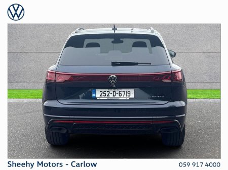 2025 Volkswagen Touareg 3.0TSI R PHEV 462HP €94,950 thumbnail