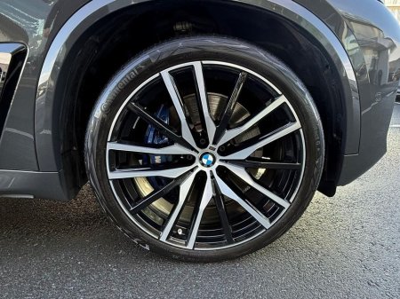 2025 BMW X5 xDrive50e M Sport €109,950 thumbnail
