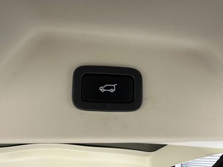 2020 Land Rover Range Rover Vogue P400e 202 €57,800 thumbnail