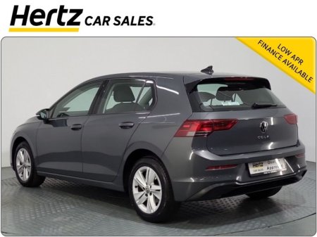 2024 Volkswagen Golf Life 115HP 2.0TDI Diesel Manual €28,495