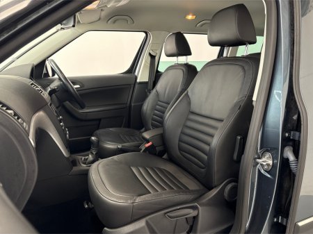 2016 Skoda Yeti OUTDOOR 2.0 TDI**TOUCHSCREEN BLUETOOTH MEDIA**MULTIFUNCTIONAL STEERING WHEEL**HEATED LEATHER SEATS**CRUISE CONTROL**PARKING SENSORS**AIR CONDTIONING**ELECTRIC WINDOWS **ISOFIX**FINANCE AVAILABLE** €11,995 thumbnail