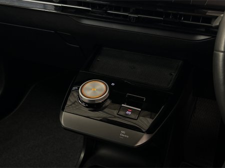 2024 MG 4 EXCLUSIVE- 64KWH**HALF LEATHER INTERIOR**HEATED SEATS & INTERIOR**REVERSING CAMERA**TINTED WINDOWS**ADAPTIVE CRUSIE CONTROL**HISTORY CHECKED**FINANCE ARRANGED** €24,695 thumbnail