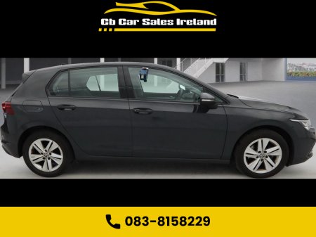 2024 Volkswagen Golf 2.0 TDI Life Hatchback 5dr Diesel Manual Euro 6 (s/s) (115 ps) VIRTUAL COCKPIT + APP CARPLAY + PARKING SENSORS €29,900