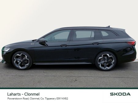 2025 Skoda Superb COMBI SPORT 2.0TDI 150HP DSG €55,950 thumbnail
