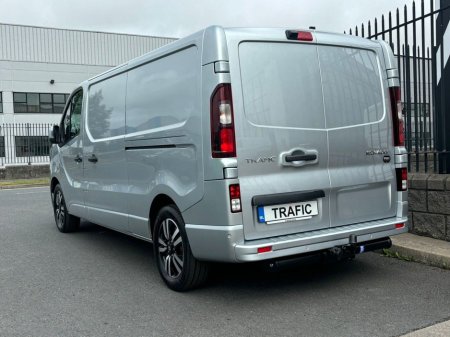 2025 Renault Trafic Extra Sport 170hp 9speed Auto TOP SPEC