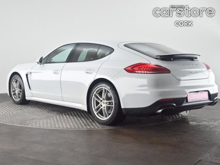 2016 Porsche Panamera Panamera €33,880