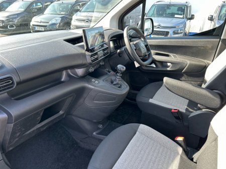 2026 Citroen Berlingo Multispace wheelchair accessible. new model. €34,400