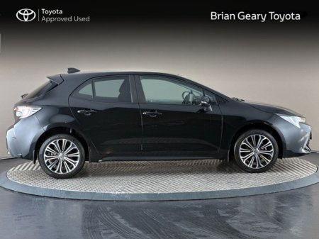 2023 Toyota Corolla SOL H/B Hybrid €28,950