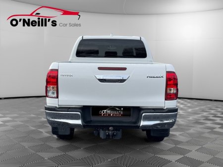2023 Toyota Hilux *NO VAT* 2.8 SR5 DOUBLE CAB 4DR #300 €45,999 thumbnail