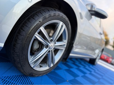 2019 Volkswagen Golf HIGHLINE PRO - 2.0L DIESEL - AUTO - 12M WARRANTY - CAR: 1600 €21,950 thumbnail