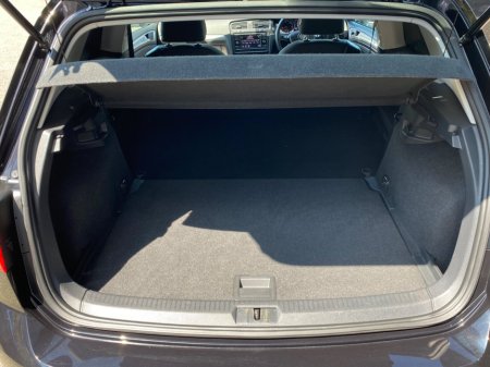 2019 Volkswagen Golf  €11,341 thumbnail