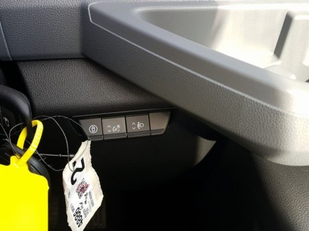 2026 Renault Master 170 LWB EX VAT PRICE DISPLAYED €39,740 thumbnail