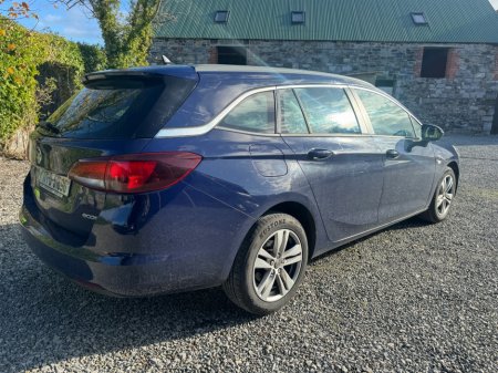 2017 Opel Astra 1.6 Tech Line Estate €8,499