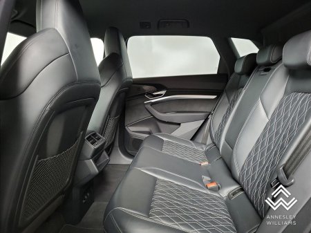 2022 Audi e-tron 55 quattro S Line €41,950 thumbnail