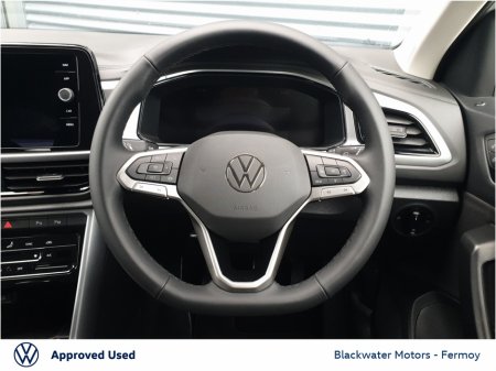 2026 Volkswagen T-Roc T-ROC ED 75 2.0TDI M6F 116HP thumbnail