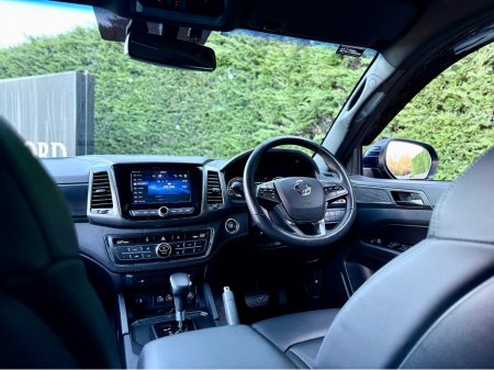 2023 Ssangyong Musso 2.2 DSL AT P/T 4WD 4DR A €33,950 thumbnail