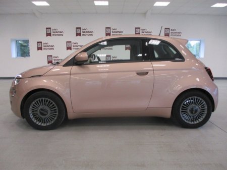 2025 Fiat 500e  €26,145