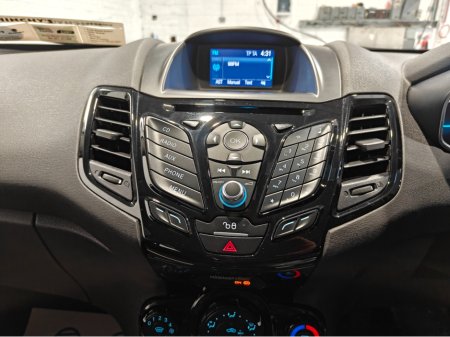 2017 Ford Fiesta TITANIUM 1.0 65PS M5 4DR €10,995 thumbnail