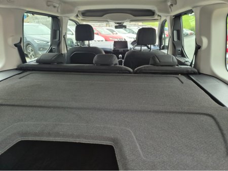 2019 Peugeot Rifter ALLURE BLUEHDI €17,950