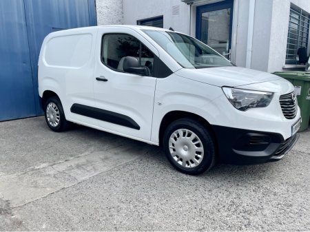2022 Opel Combo L1H1 1.5 CDTI 100PS DIESEL 6SPEED MANUAL MY22-L1H1-1.5 100PS-DSL-6SP 5DR €12,150