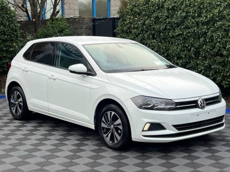 2019 Volkswagen Polo COMFORTLINE 1.0 TSI // FULL SERVICE HISTORY // DIAMOND CUT ALLOYS // APPLE CARPLAY/ANDROID AUTO €15,900 thumbnail