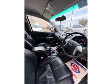 2014 Toyota Hilux 3.0 D-4D INVINCIBLE D/C 4 4DR 2.8D4D GR SPORT 4WD A €18,450 thumbnail