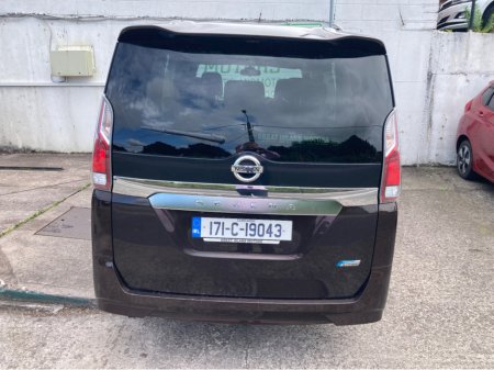 2017 Nissan Serena  €20,250