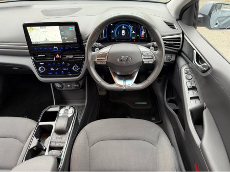 2022 Hyundai Ioniq PREMIUM EV//LOW MILEAGE//HYUNDAI SERVICE HISTORY//SIMI AND AA DEALER €15,900 thumbnail