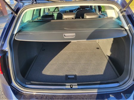 2015 Volkswagen Golf (2yr warranty) 1.2 petrol Auto estate 76308 €12,999 thumbnail