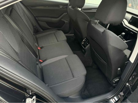 2024 Skoda Octavia AMBITION 2.0 TDI 115BHP €31,950 thumbnail