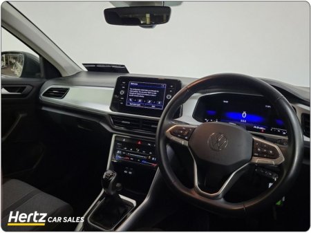 2023 Volkswagen T-Roc LIFE TSI 1.0 Petrol Manual €25,795 thumbnail