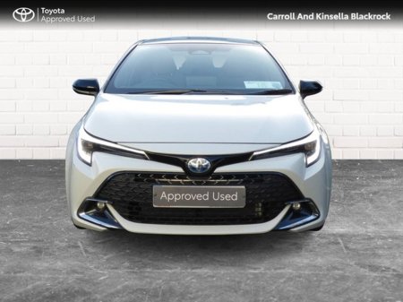 2025 Toyota Corolla Hybrid Luna Sport HB €35,950