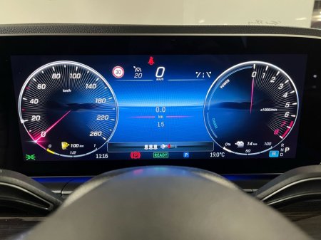 2026 Mercedes-Benz GLE Class 400e AMG 4Matic - 20 Inch Alloys - Reversing Camera - Ambient Lighting - Sat Nav - Climate Control - Electric Heated Seats - Keyless Start - Apple CarPlay/Android Auto €118,375 thumbnail