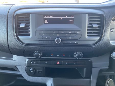 2020 Opel Vivaro 2700 Edition  L1H1 120 €11,495 thumbnail